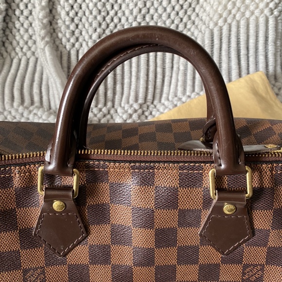 Authentic Louis Vuitton Speedy 30 - Picture 3 of 12